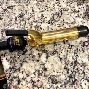 Hot Tools 1 1/4 curling iron